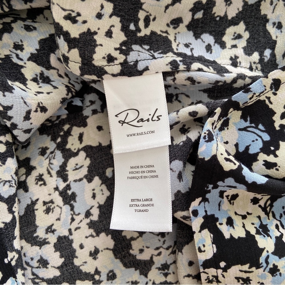 Rails NWT Indi Top Midnight Meadow Floral size XL Long Sleeve Popover - Picture 10 of 13